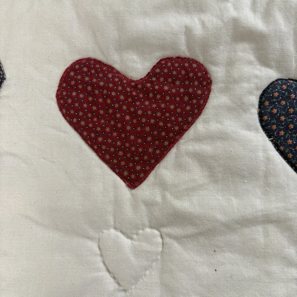 Handmade Quilted Appliqued Quilt Wall Hanging Hearts 1980s 90s Country Primitive